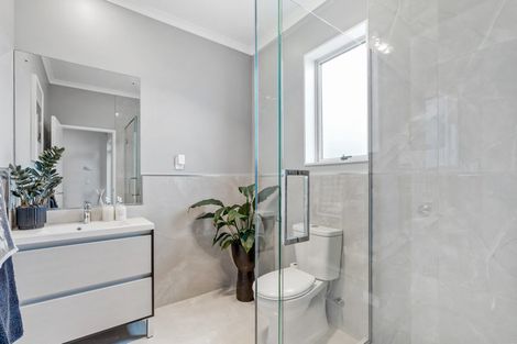 Photo of property in 9 Symes Drive, Red Beach, 0932