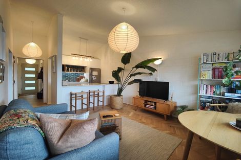 Photo of property in 219f8 Grant Road, Thorndon, Wellington, 6011
