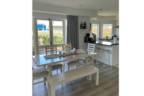 Photo of property in 40 Waverton Terrace, Churton Park, Wellington, 6037