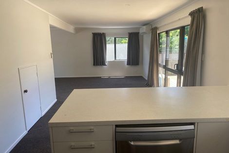 Photo of property in 21a Gibbs Crescent, Red Hill, Papakura, 2110