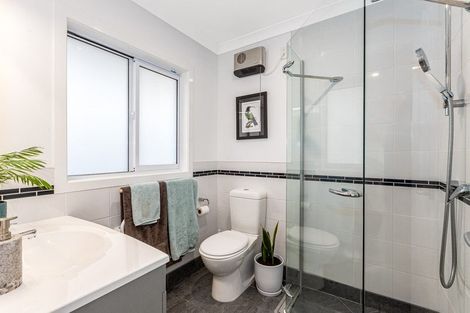 Photo of property in 80 Te Puia Drive, Aotea, Porirua, 5024