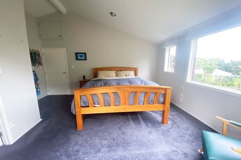 Photo of property in 137 Matipo Road, Te Atatu Peninsula, Auckland, 0610