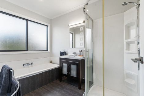Photo of property in 3 Hartley Avenue, Carterton, 5713
