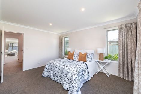 Photo of property in 2 Yeats Grove, Trentham, Upper Hutt, 5018