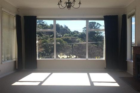 Photo of property in 41 Larsen Crescent, Tawa, Wellington, 5028