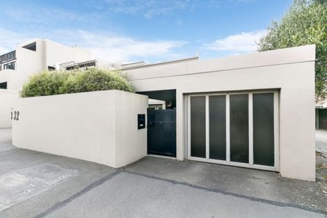 Photo of property in Highwic, 32u1 Hobson Street, Thorndon, Wellington, 6011