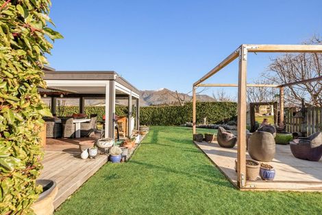 Photo of property in 4 Cascade Drive, Wanaka, 9305