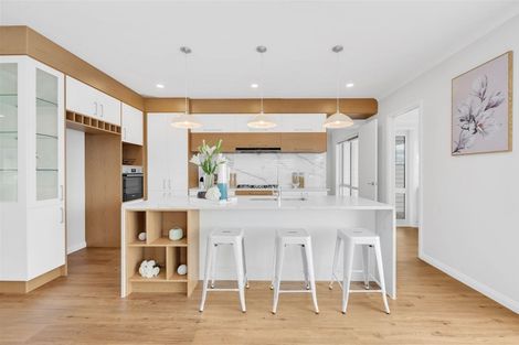 Photo of property in 7 Drover Close, Flat Bush, Auckland, 2019
