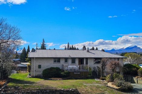 Photo of property in 5 Murray Place, Lake Tekapo, 7999