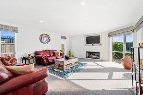 Photo of property in 16 Cassini Place, Leeston, 7632