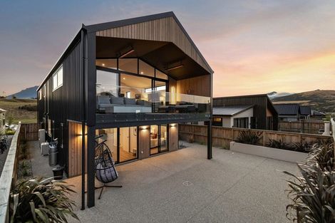 Photo of property in 60 Muster Road, Jacks Point, 9371