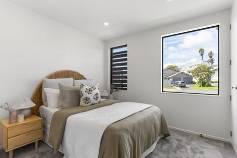 Photo of property in 14 Altair Place, Windsor Park, Auckland, 0632