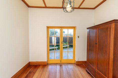 Photo of property in 12 Veronica Street, Brooklyn, Wellington, 6021