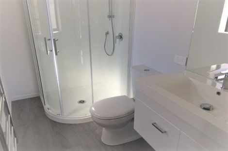 Photo of property in 15 Kirimoko Crescent, Wanaka, 9305