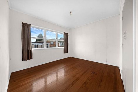 Photo of property in 2/62 Great South Road, Papakura, 2110