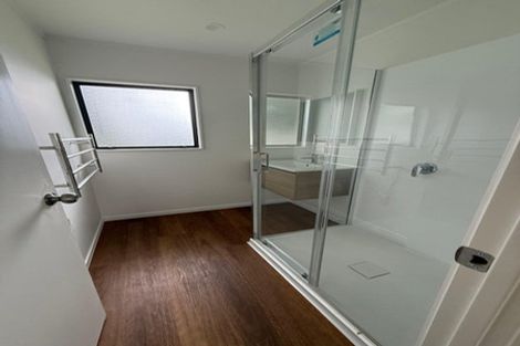 Photo of property in 2/70 Kelvin Road, Papakura, 2110