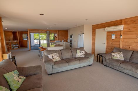 Photo of property in 4 Kotare Drive, Coopers Beach, 0420