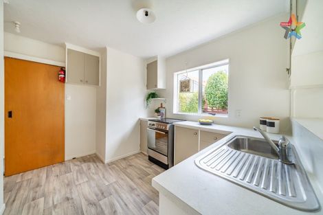 Photo of property in 24 Brook Street, Waiwhetu, Lower Hutt, 5011