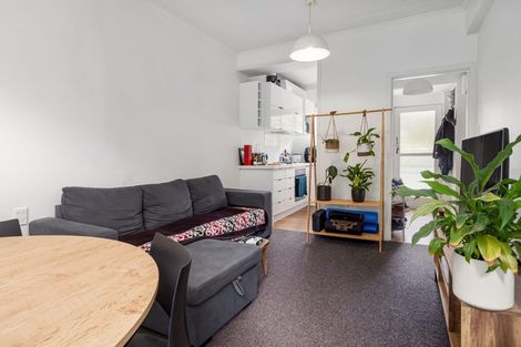 Photo of property in 146 Glenmore Street, Northland, Wellington, 6012