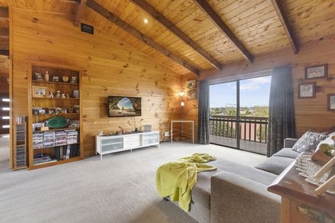 Photo of property in 203 Taylor Avenue, Te Awamutu, 3800