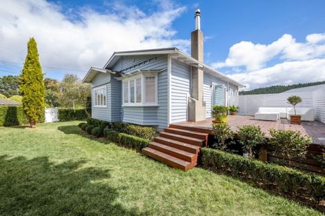 Photo of property in 1 Queen Street, Riverhead, 0820