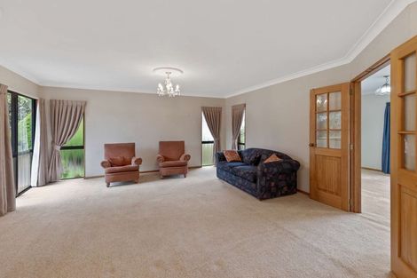 Photo of property in 5 Wanganui Road, Marton, 4710