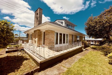 Photo of property in 35 Archibald Road, Kelston, Auckland, 0602