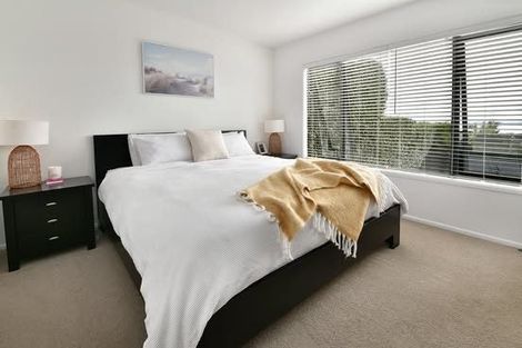 Photo of property in 2/1376 Whangaparaoa Road, Army Bay, Whangaparaoa, 0930