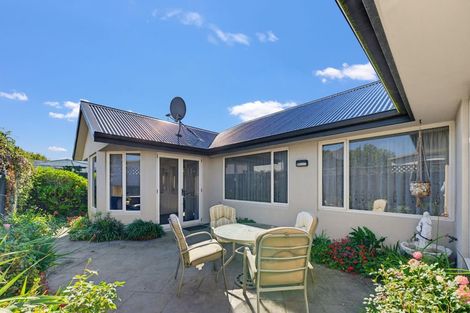 Photo of property in 2/1a Chalmers Street, Highfield, Timaru, 7910