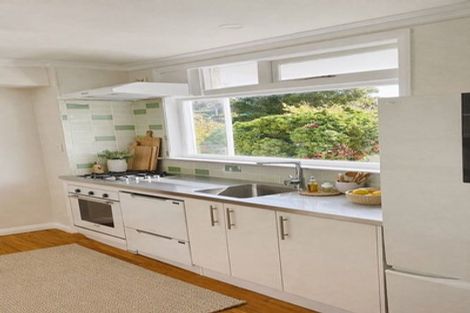 Photo of property in 88 Carrington Street, Lower Vogeltown, New Plymouth, 4310