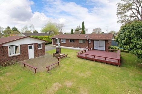 Photo of property in 12 Gloaming Place, Conifer Grove, Takanini, 2112