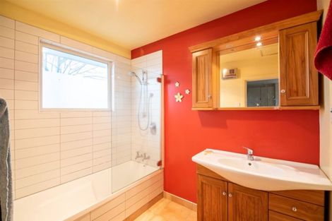 Photo of property in 42 Tancred Street, Linwood, Christchurch, 8011