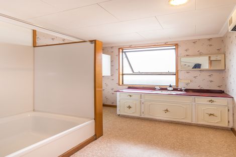 Photo of property in 5 Ourbridge Street, Kainga, Christchurch, 8083