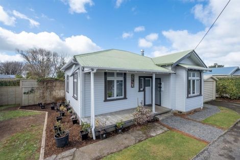 Photo of property in 128 Miranda Street, Stratford, 4332