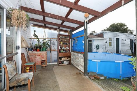 Photo of property in 7 Ngahina Street, Marton, 4710