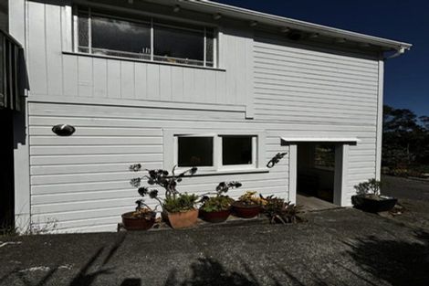 Photo of property in 5 Gilbert Street, New Plymouth, 4310