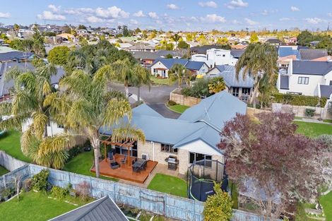 Photo of property in 6 Merivale Court, Rototuna, Hamilton, 3210