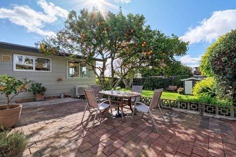 Photo of property in 33 Cumberland Crescent, Welcome Bay, Tauranga, 3112