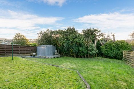 Photo of property in 35 Lynda Avenue, Paparangi, Wellington, 6037