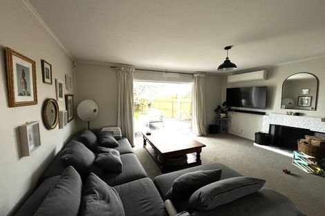 Photo of property in 52 Flanshaw Road, Te Atatu South, Auckland, 0610