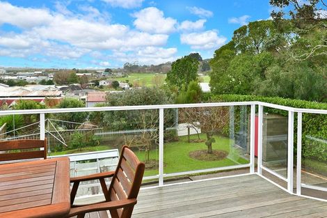 Photo of property in 12 Nelson Street, Helensville, 0800