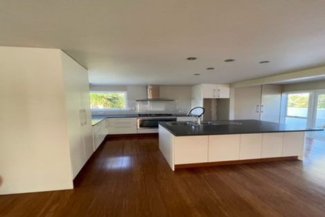 Photo of property in 17 Wernham Place, Northcote, Auckland, 0626