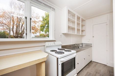 Photo of property in 8 Rolleston Street, Hokowhitu, Palmerston North, 4410