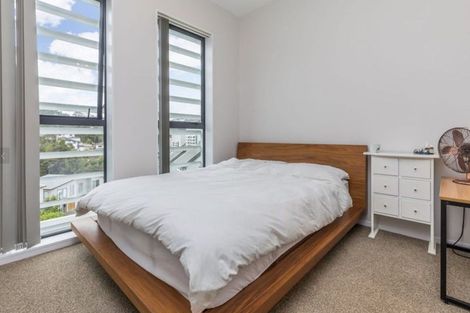 Photo of property in 20 Mangrove Lane, Albany Heights, Auckland, 0632