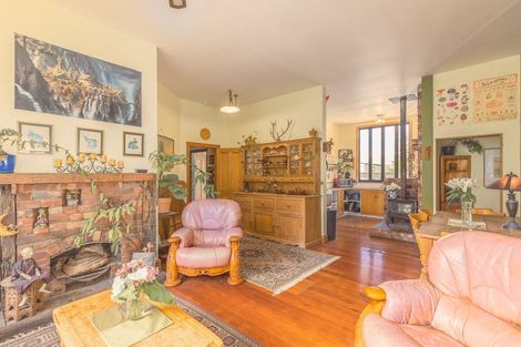 Photo of property in 13 Hawkhurst Road, Lyttelton, 8082