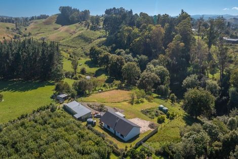 Photo of property in 28 Cemetery Road, Waipawa, 4273