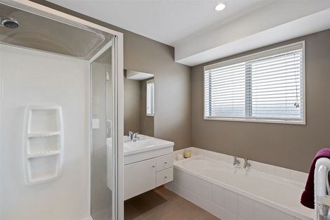 Photo of property in 425 Wairakei Road, Burnside, Christchurch, 8053