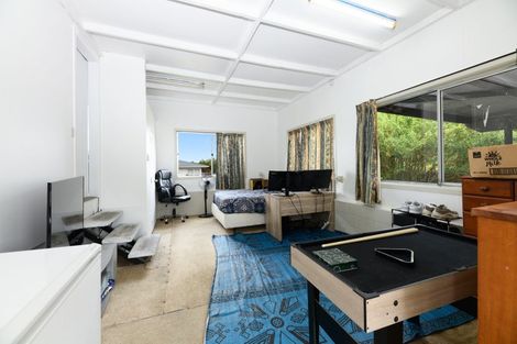 Photo of property in 1/62 Rua Road, Glen Eden, Auckland, 0602