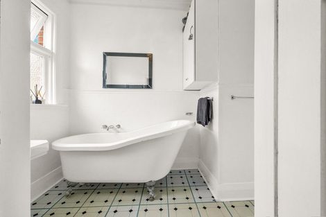 Photo of property in 56 Middleton Road, Kew, Dunedin, 9012