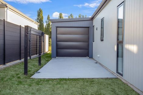 Photo of property in 1 Lamont Place, Waikanae, 5036